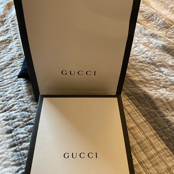 Gucci wide Black belt. Pants size 2. Up to 32 inches in length. - Picture 2 of 4